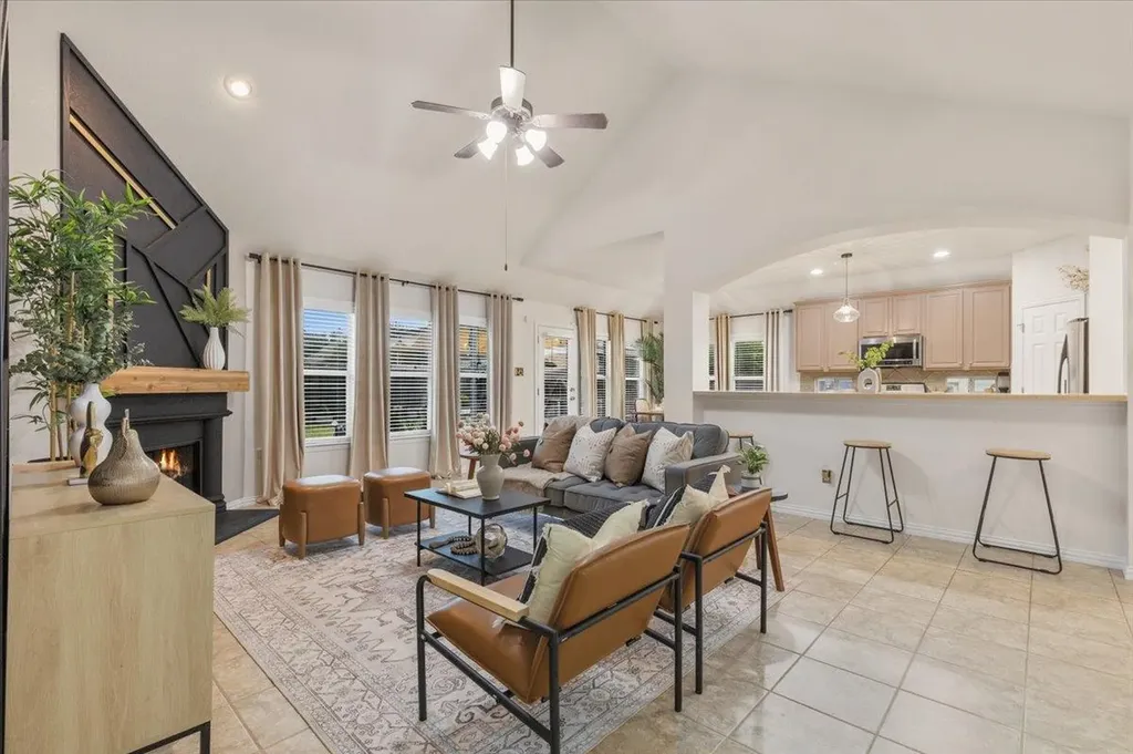 2501 Aspen Meadow Road Leander TX 78641