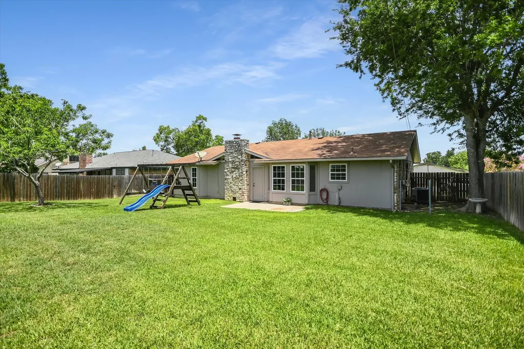 1307 Dove Haven Drive Pflugerville TX 78660