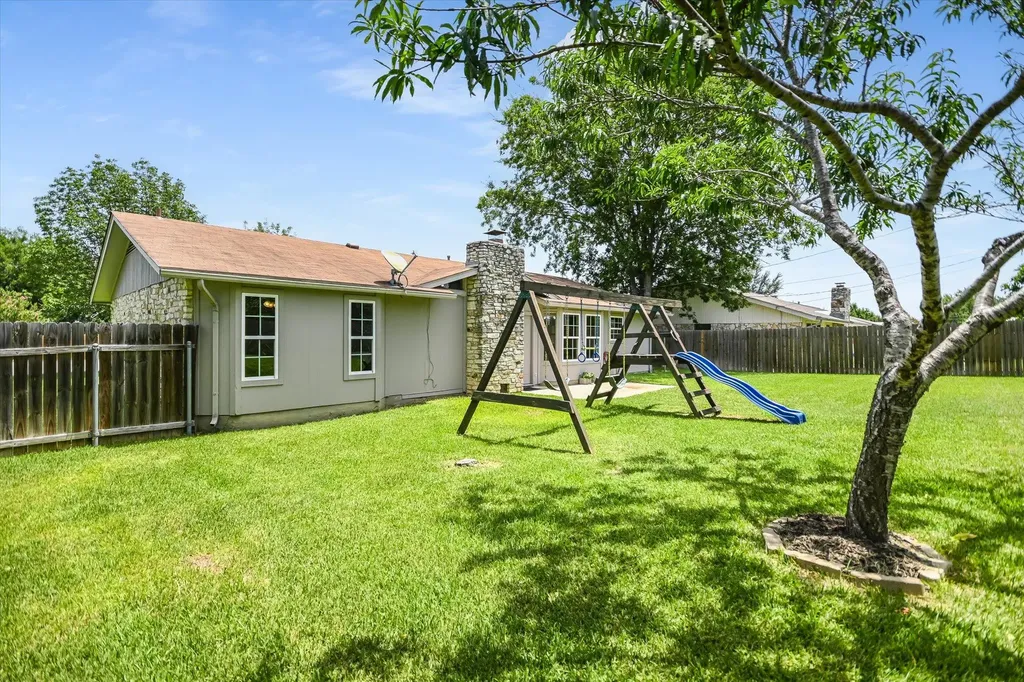 1307 Dove Haven Drive Pflugerville TX 78660