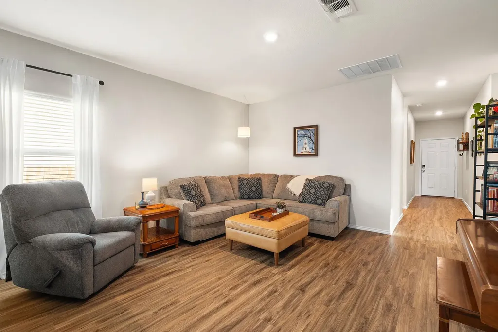 221 Gabriels Bluff Drive Georgetown TX 78626
