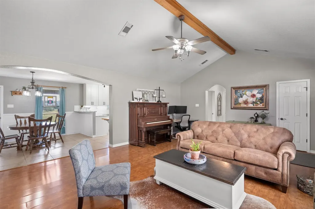 349 Seven Ranch Road Salado TX 76571