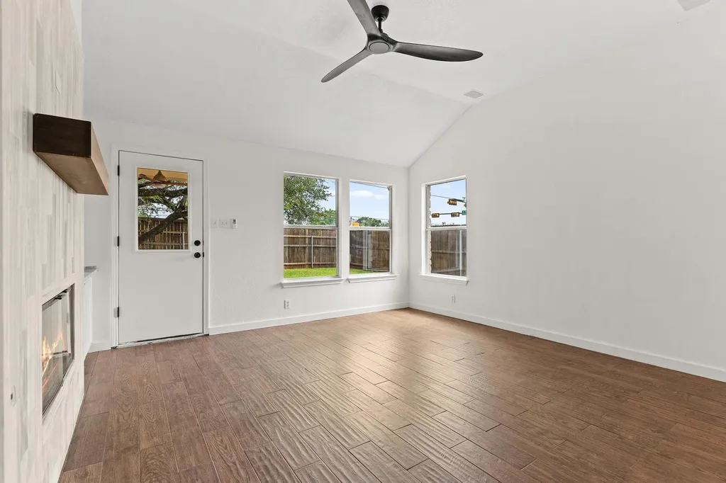 1000 Woodview Drive Georgetown TX 78628
