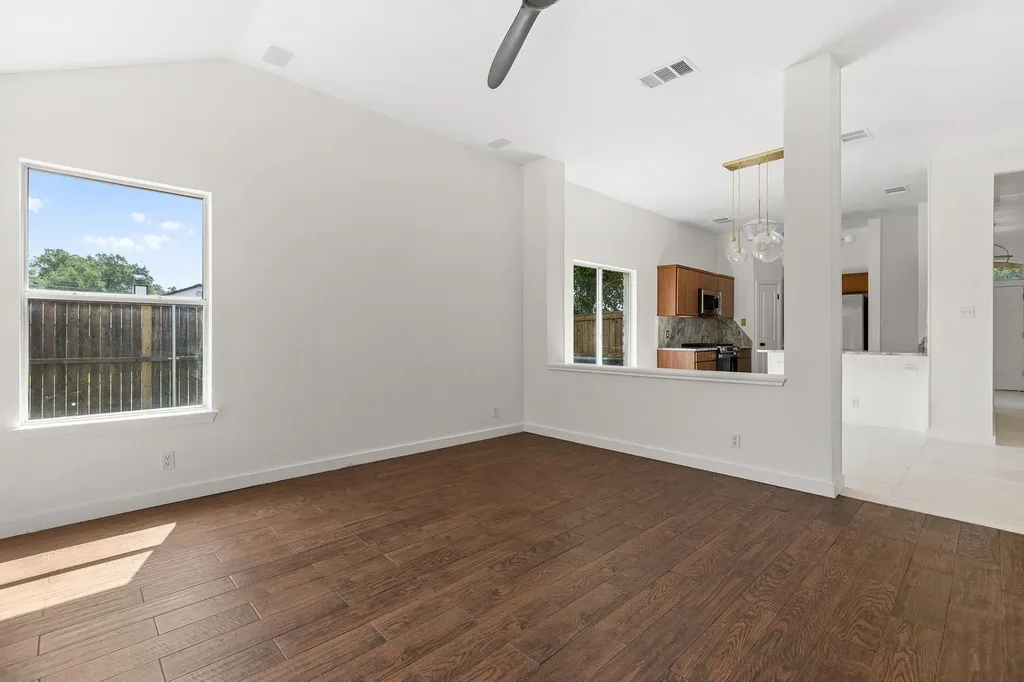 1000 Woodview Drive Georgetown TX 78628