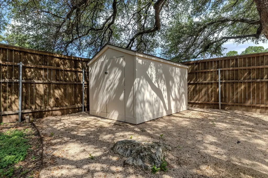 1000 Woodview Drive Georgetown TX 78628