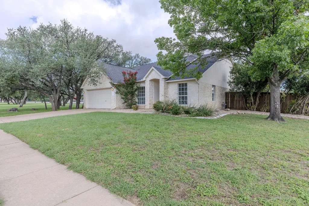 1000 Woodview Drive Georgetown TX 78628
