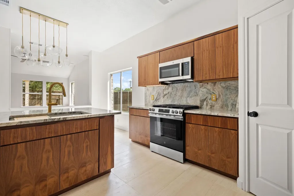 1000 Woodview Drive Georgetown TX 78628