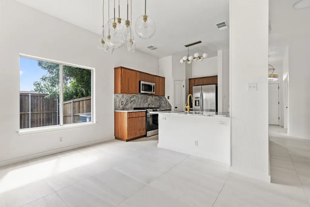 1000 Woodview Drive Georgetown TX 78628