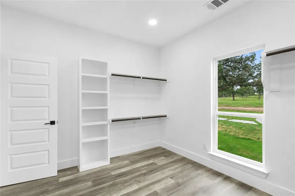 337 Smitty Lane Lockhart TX 78644
