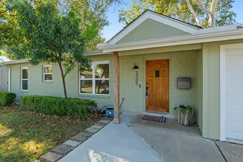 2205 N Plains Avenue Austin TX 78757