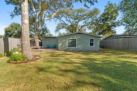 2205 N Plains Avenue Austin TX 78757