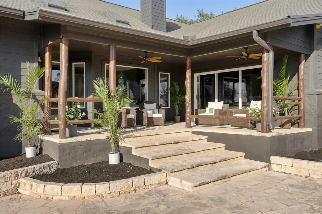 220 Fawn Meadow Drive Dripping Springs TX 78620