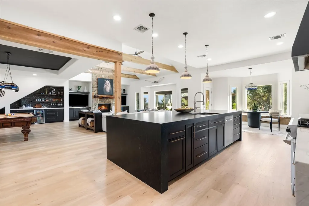 220 Fawn Meadow Drive Dripping Springs TX 78620