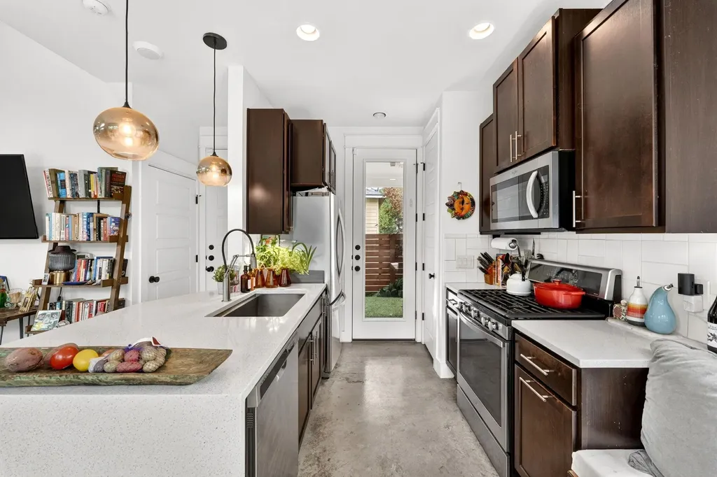 2601 Willow Street Austin TX 78702