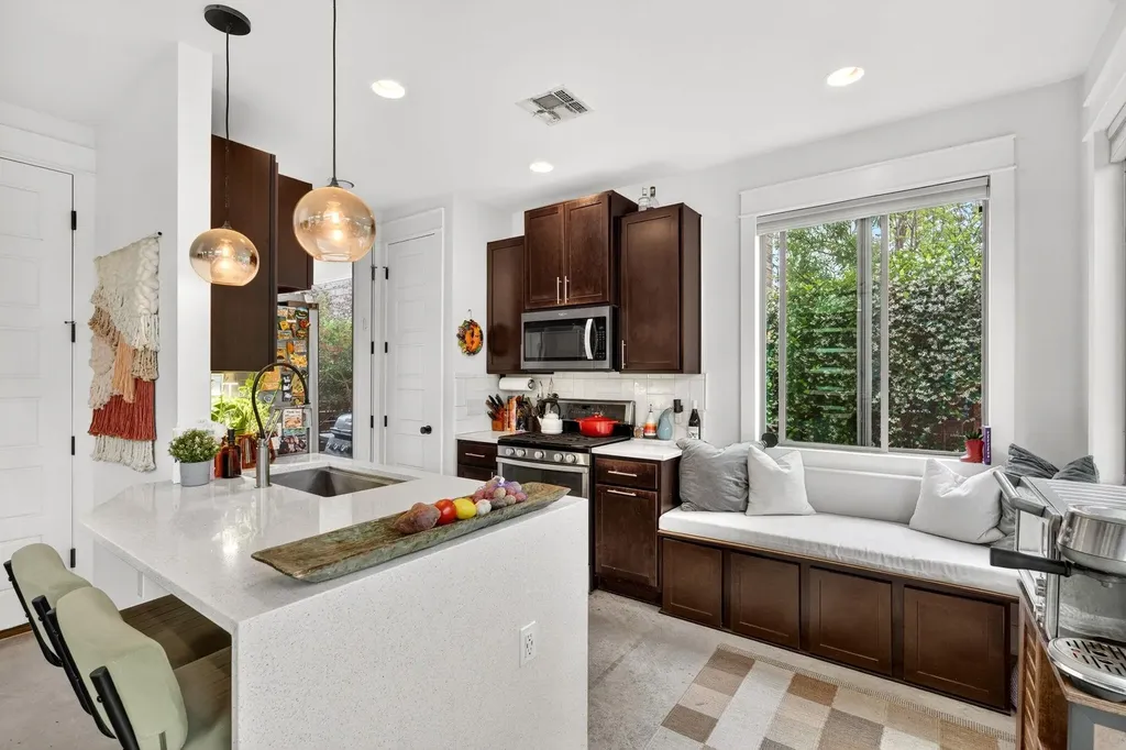 2601 Willow Street Austin TX 78702