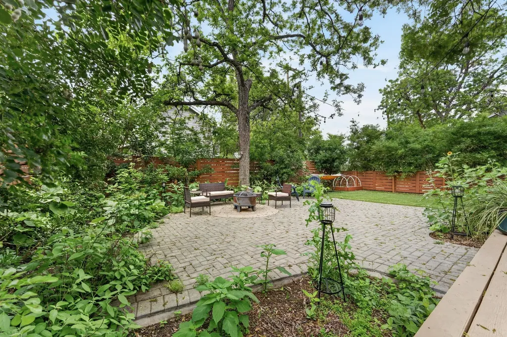 2601 Willow Street Austin TX 78702