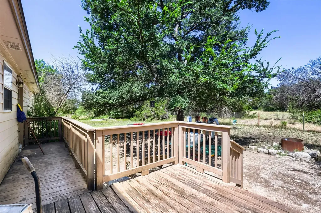5401 County Road 200 Liberty Hill TX 78642