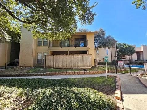 1202 Thorpe Lane San Marcos TX 78666