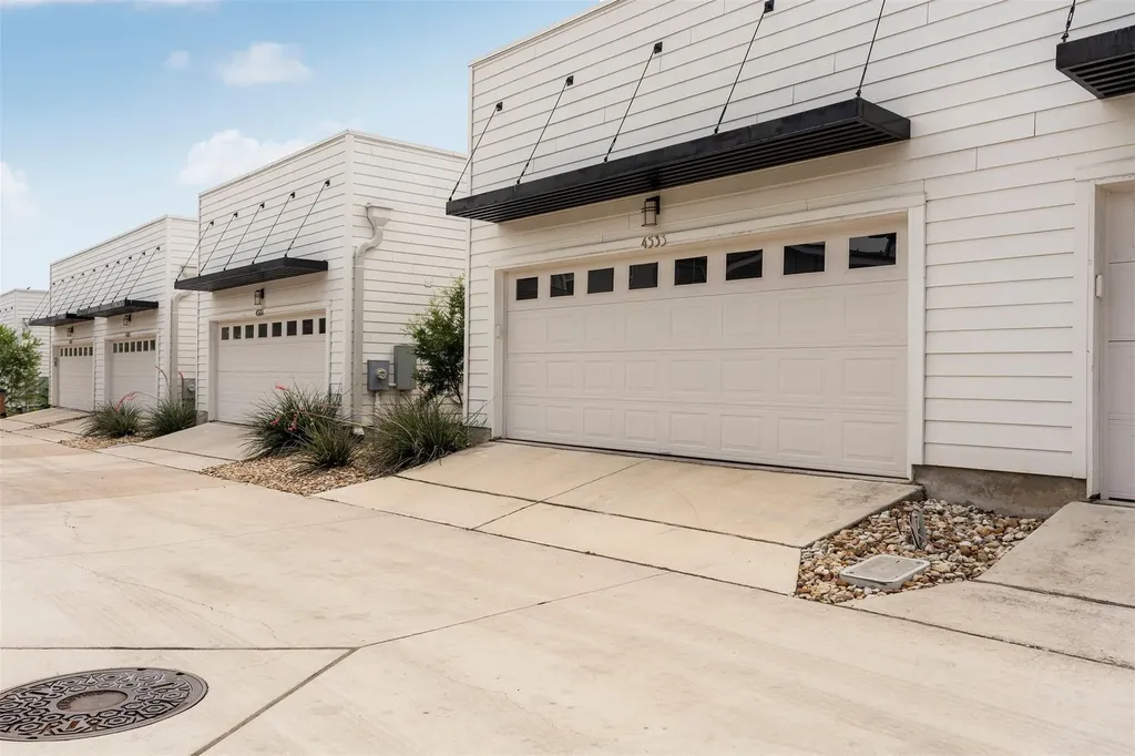 4533 Berkman Drive Austin TX 78723