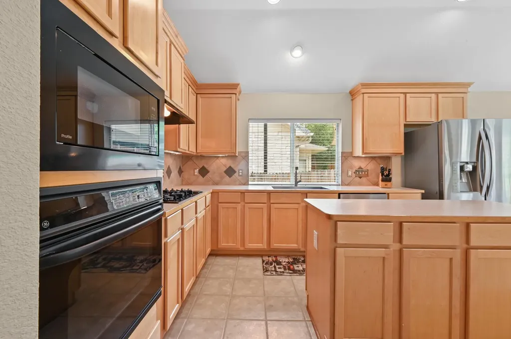 12909 Majestic Oaks Drive Austin TX 78732