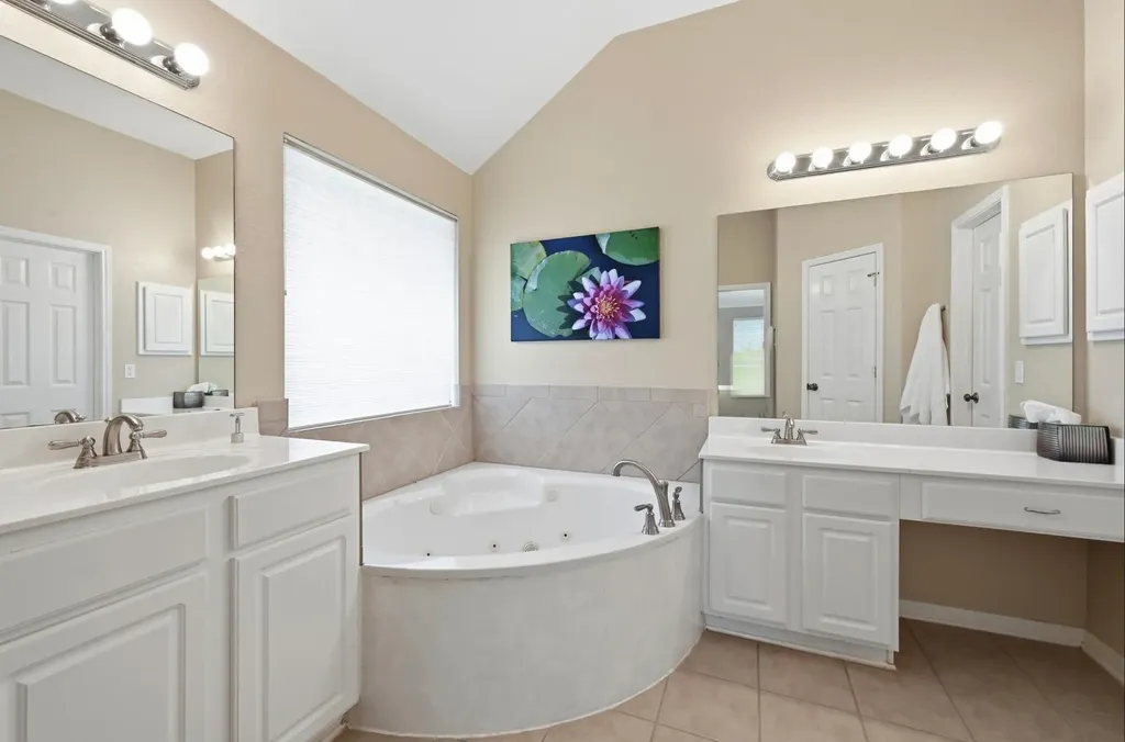12909 Majestic Oaks Drive Austin TX 78732