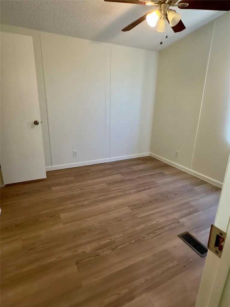325 Lytton Lane Dale TX 78616