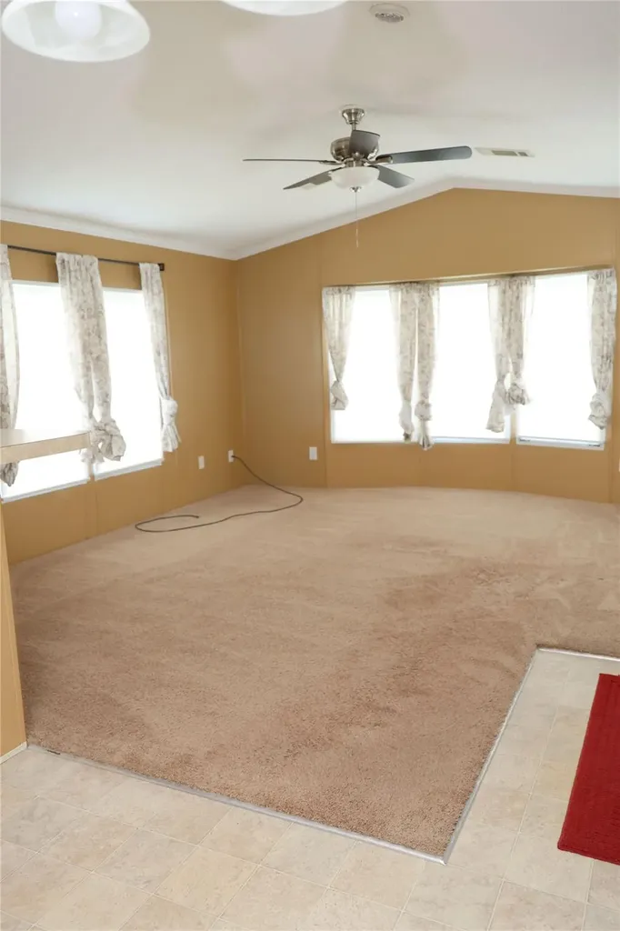 325 Lytton Lane Dale TX 78616