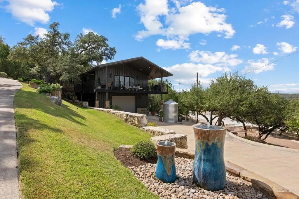 19833 Lakehurst Loop Spicewood TX 78669