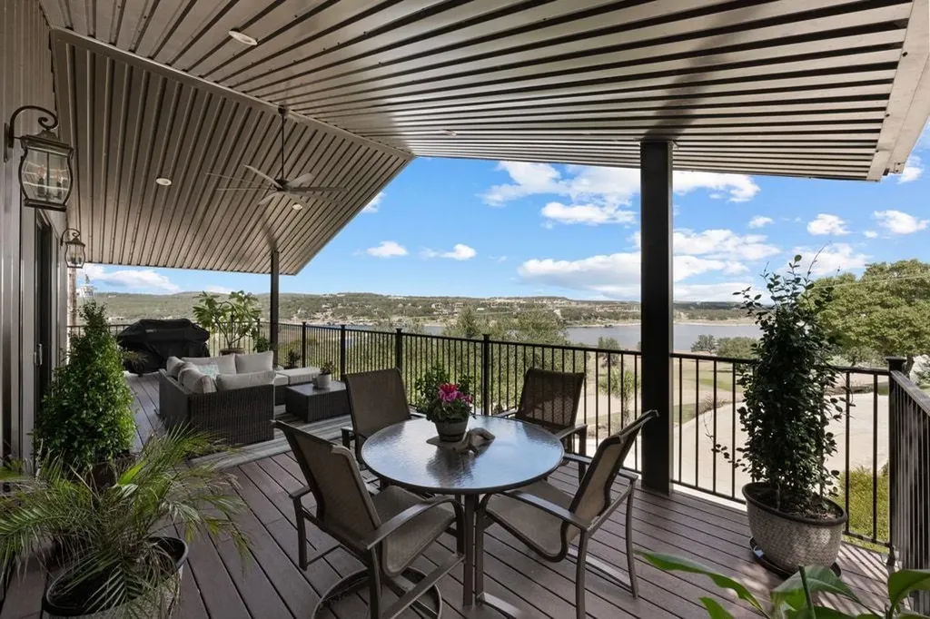 19833 Lakehurst Loop Spicewood TX 78669