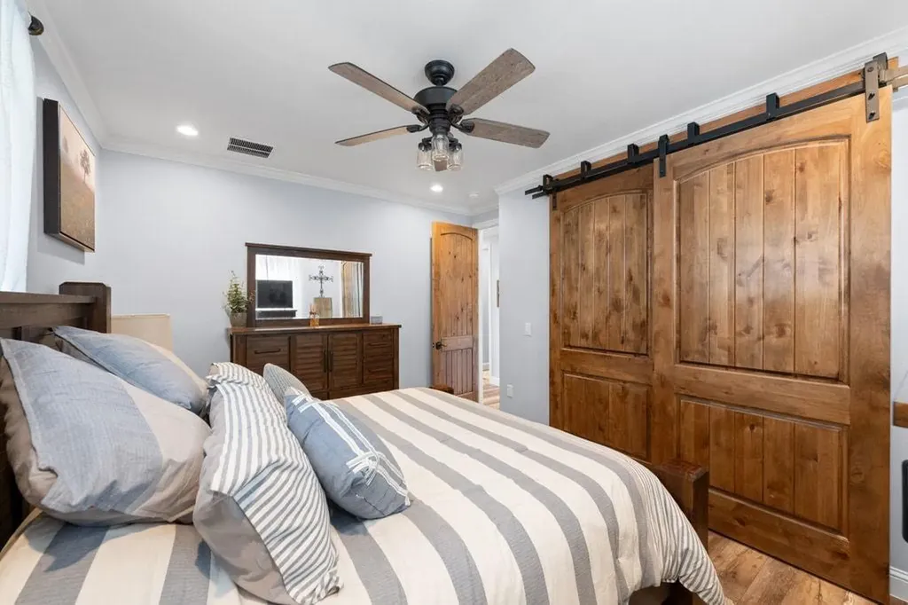 19833 Lakehurst Loop Spicewood TX 78669