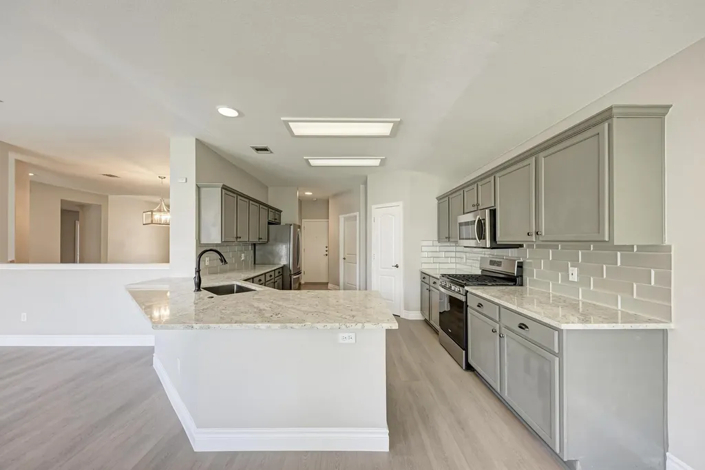 4408 Tello Path Austin TX 78749