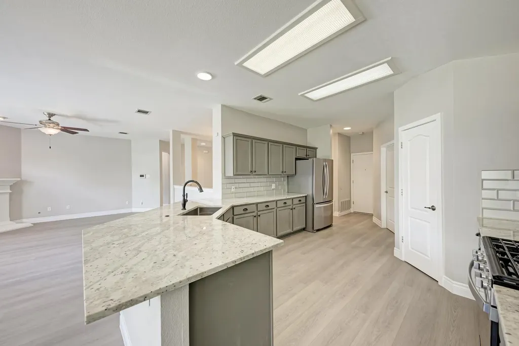 4408 Tello Path Austin TX 78749