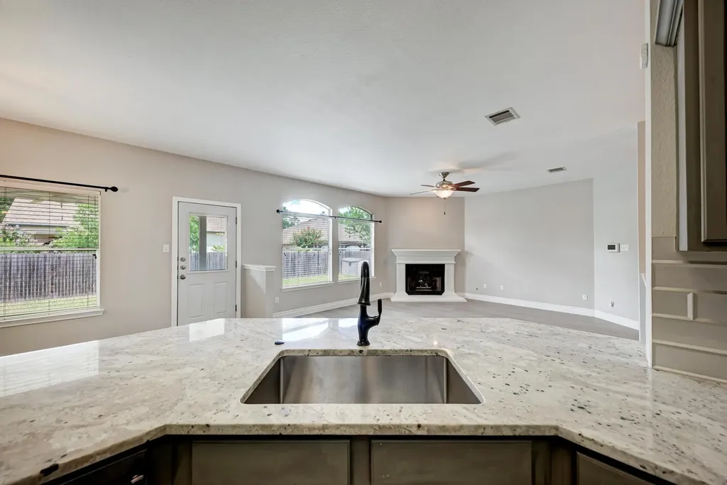 4408 Tello Path Austin TX 78749