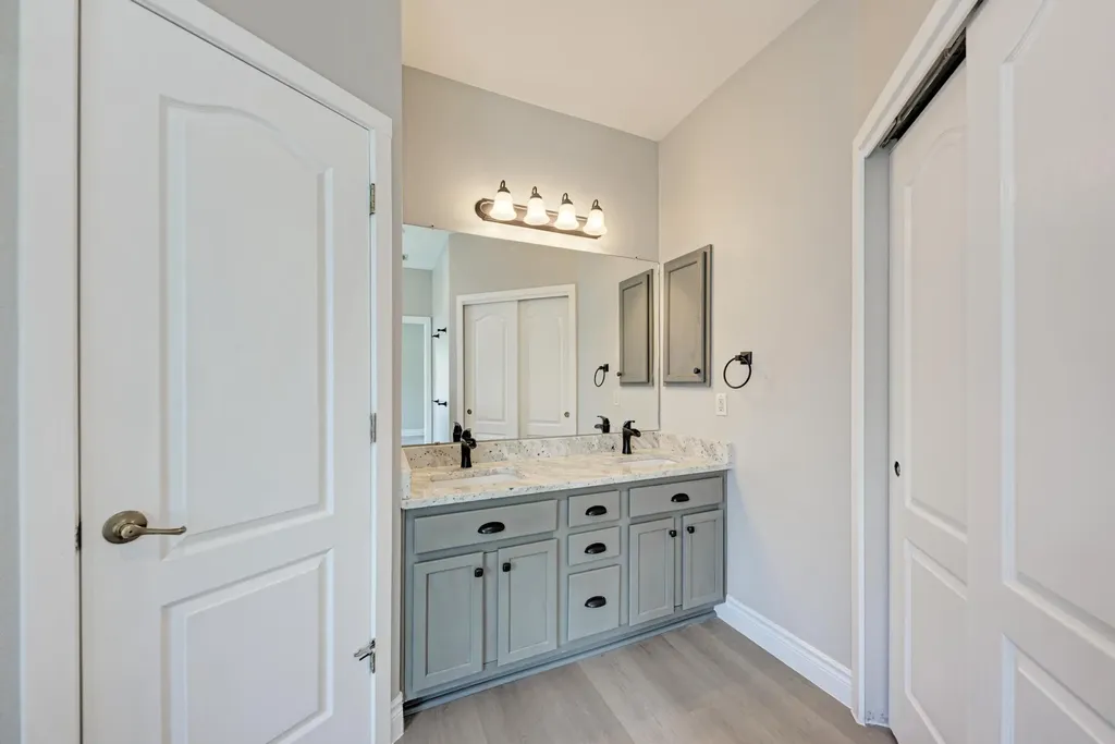 4408 Tello Path Austin TX 78749
