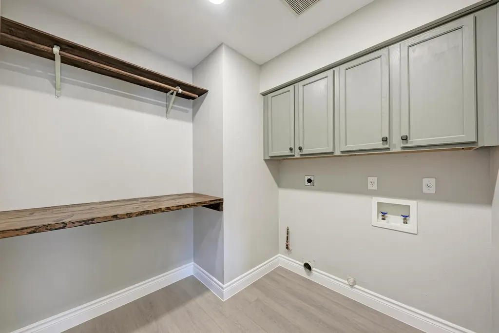 4408 Tello Path Austin TX 78749