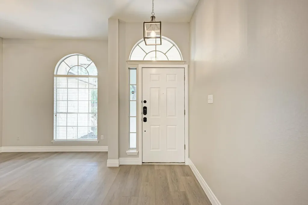 4408 Tello Path Austin TX 78749