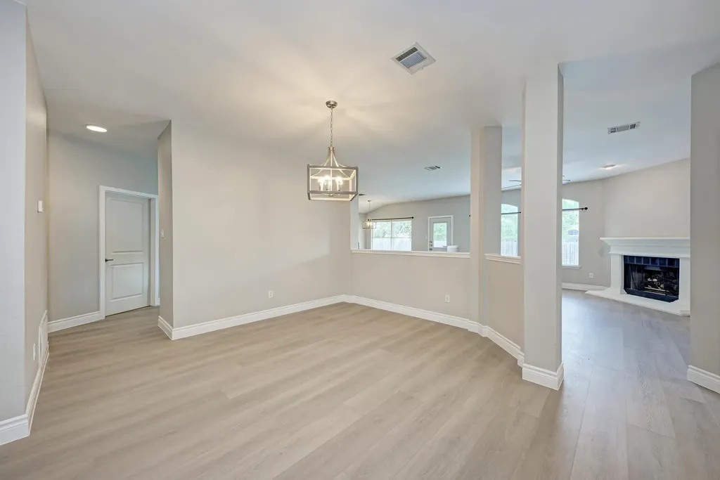 4408 Tello Path Austin TX 78749