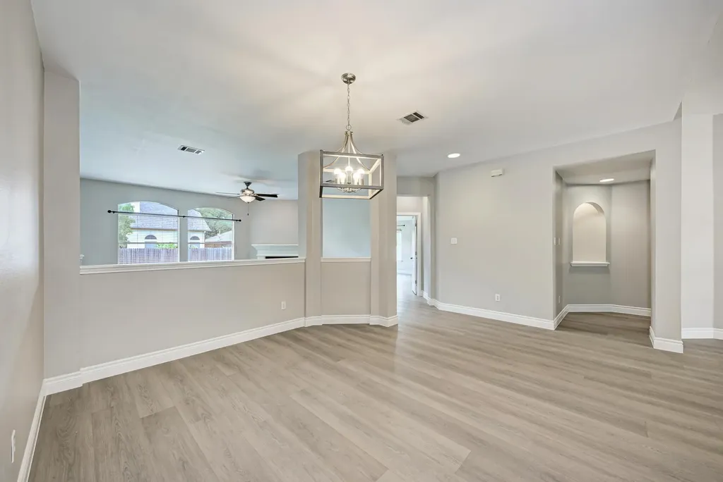 4408 Tello Path Austin TX 78749