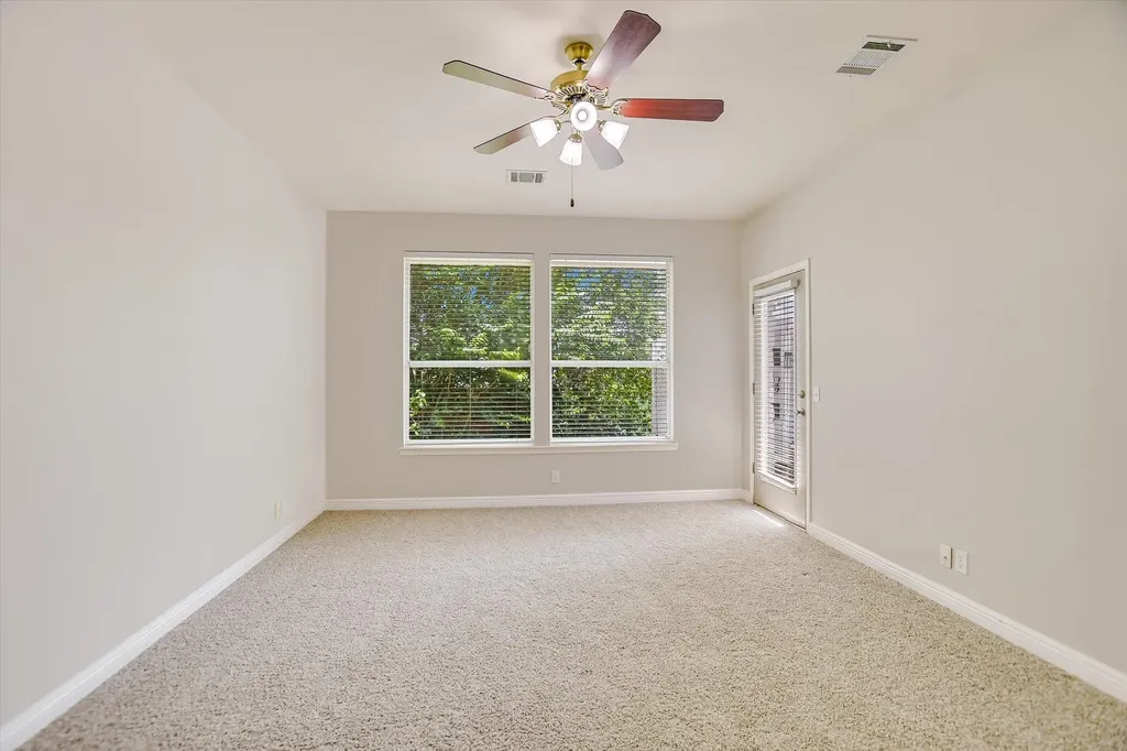 11524 Emerald Falls Drive Austin TX 78738
