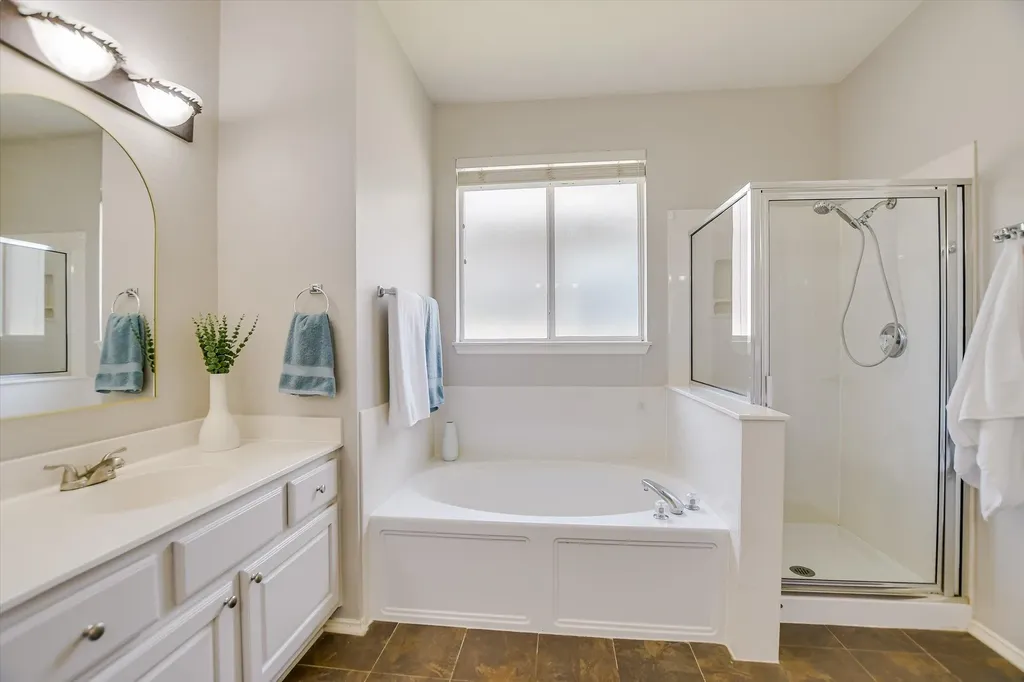 11524 Emerald Falls Drive Austin TX 78738