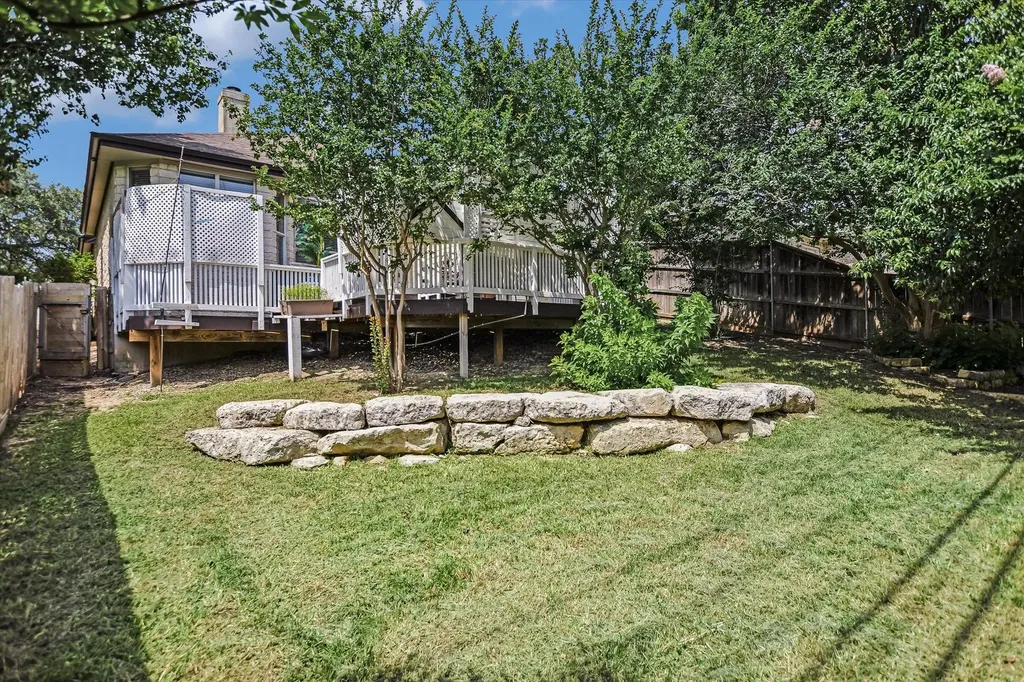 11524 Emerald Falls Drive Austin TX 78738