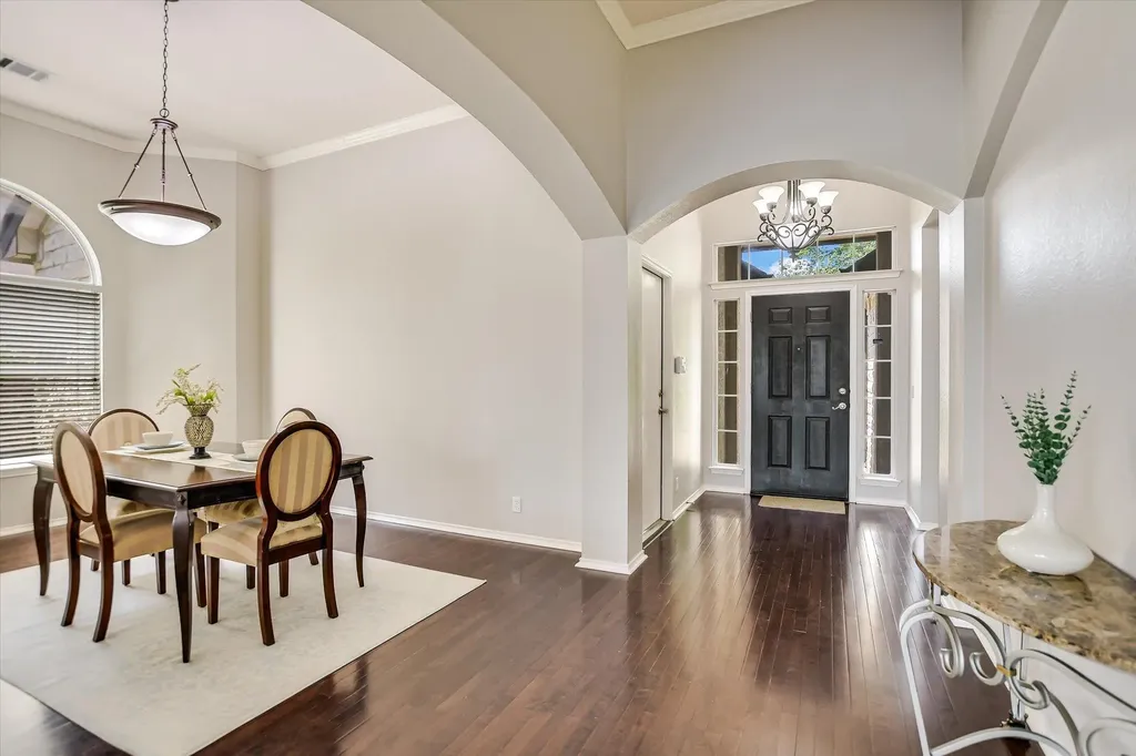 11524 Emerald Falls Drive Austin TX 78738
