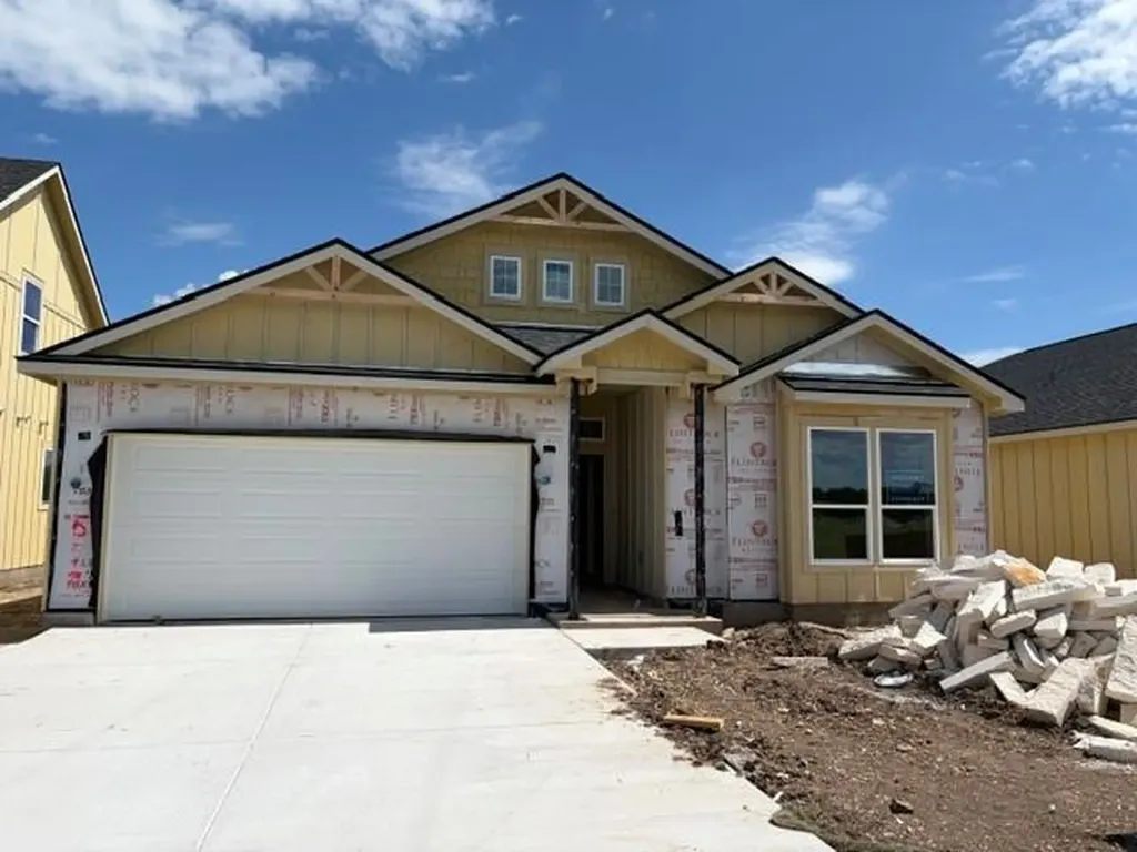 552 Gus Loop Georgetown TX 78626