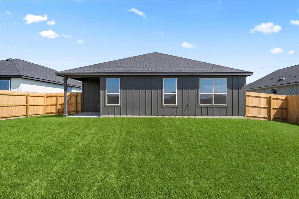 552 Gus Loop Georgetown TX 78626