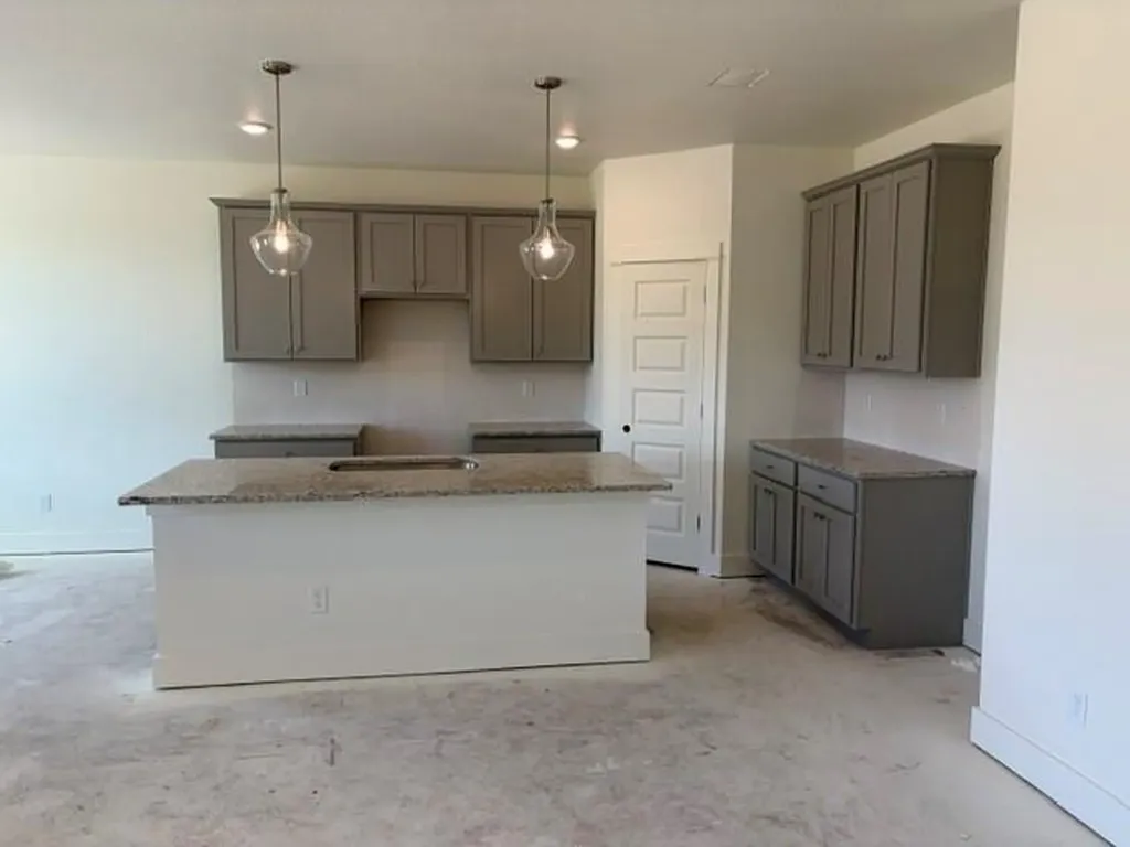 552 Gus Loop Georgetown TX 78626