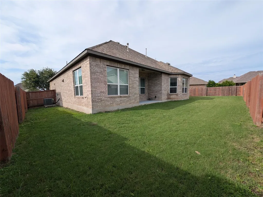 3112 Bouchette Cove Leander TX 78641