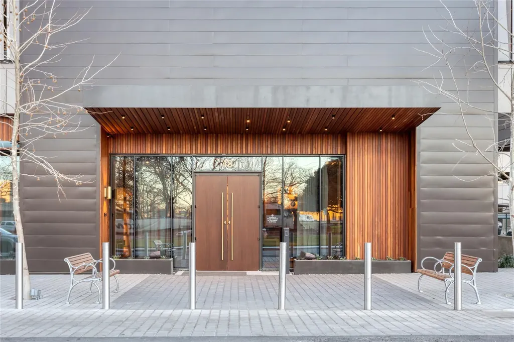 48 East Avenue Austin TX 78701