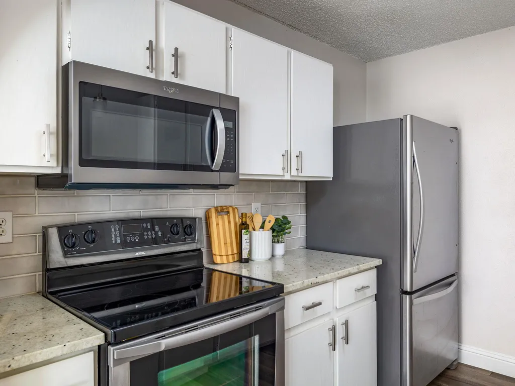 1811 Rainy Meadows Drive Austin TX 78758