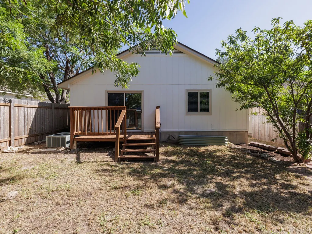 1811 Rainy Meadows Drive Austin TX 78758