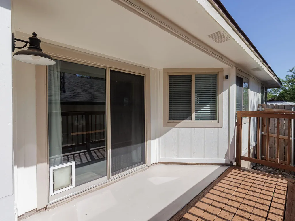 1811 Rainy Meadows Drive Austin TX 78758