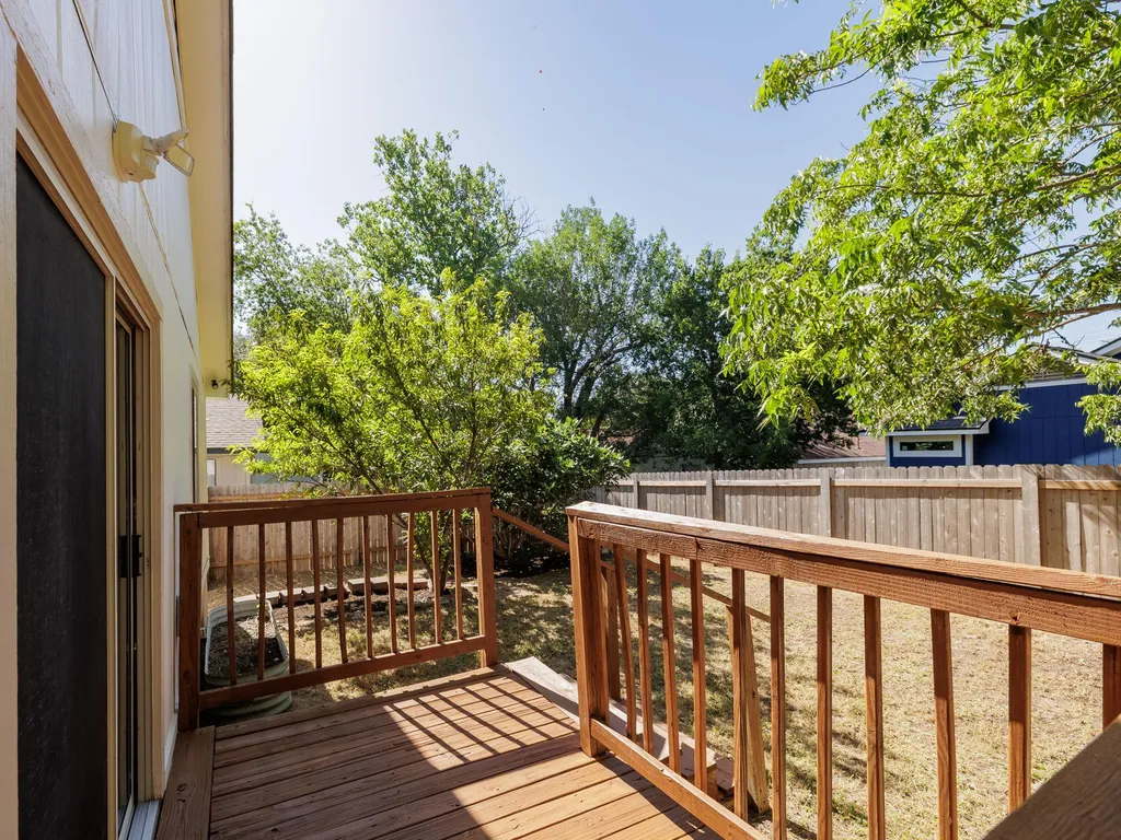 1811 Rainy Meadows Drive Austin TX 78758